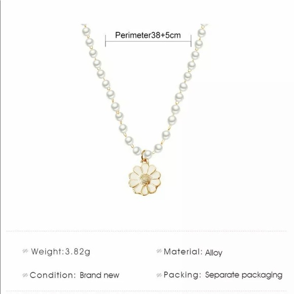 New Delicate Pearl Necklace With Daisy Pendant - Picture 2 of 2